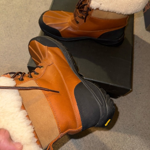 UGG Brown and Black Winter Boots - Picture 6 of 9